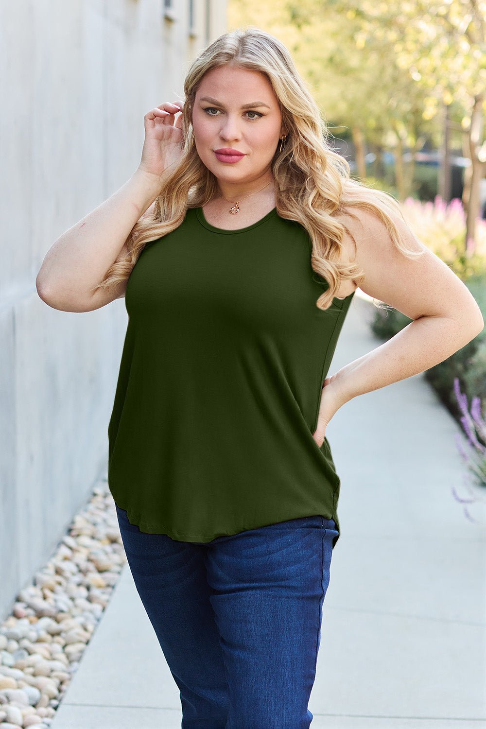Basic Bae Full Size Round Neck Curved Hem Tank - Mavella BoutiqueWomen’s Daywear