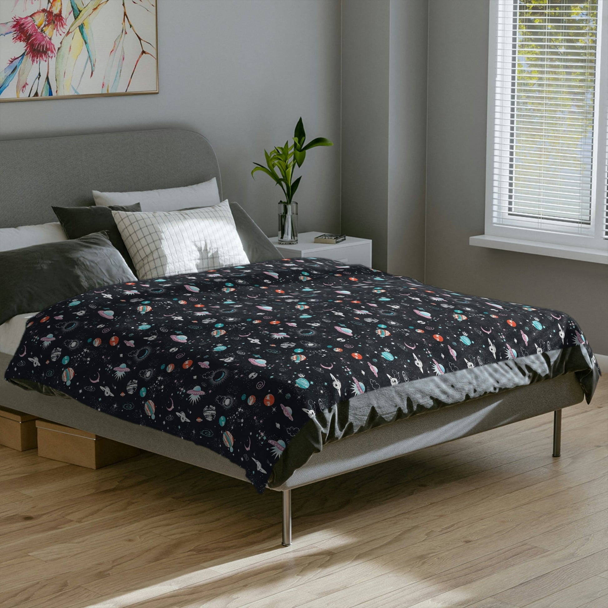 Spaced Out Velveteen Minky Blanket - Mavella BoutiqueHome Decor