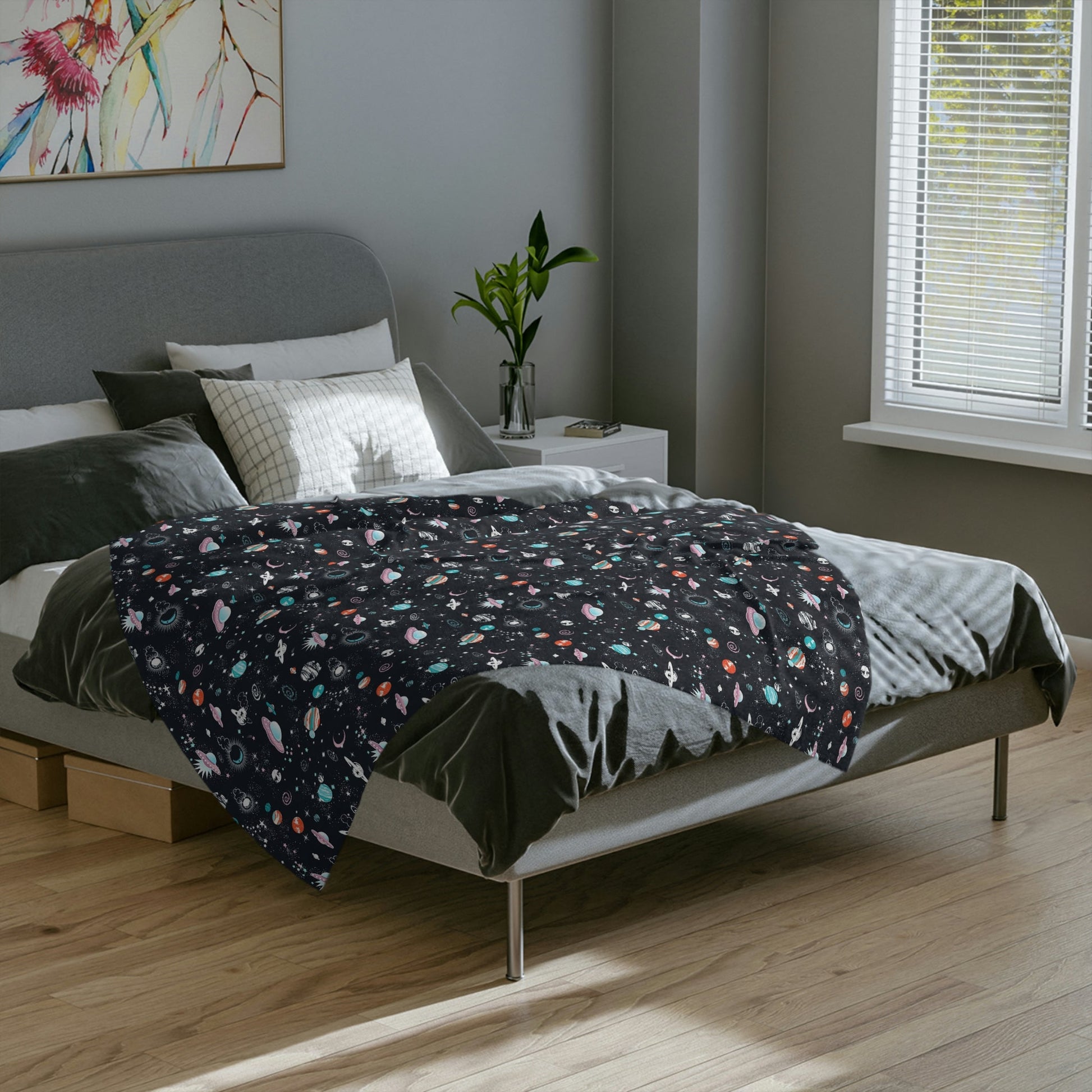 Spaced Out Velveteen Minky Blanket - Mavella BoutiqueHome Decor